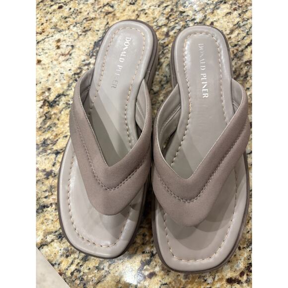 Donald Pliner Barbera Women's Sandals Taupe Size 8.5 - Picture 2 of 7